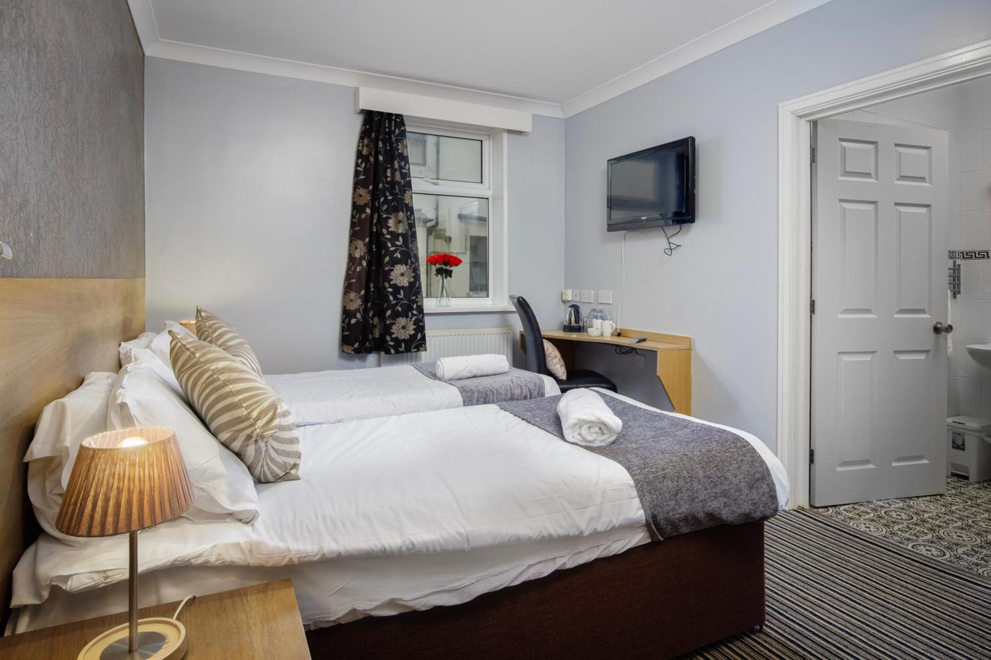Ashley Victoria Hotel Blackpool Exterior photo